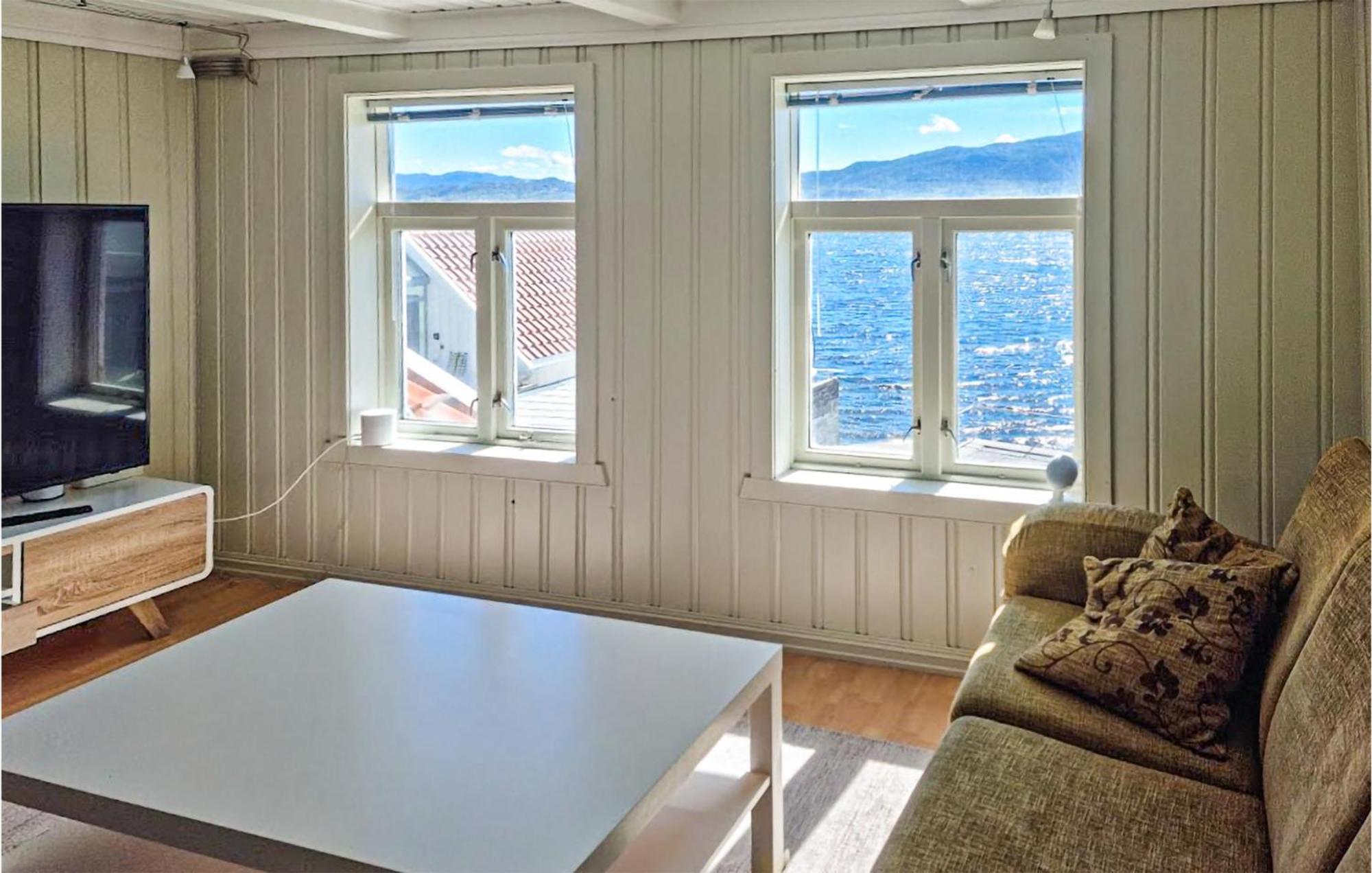 Awesome Home In Kristiansund With House Sea View Exterior foto