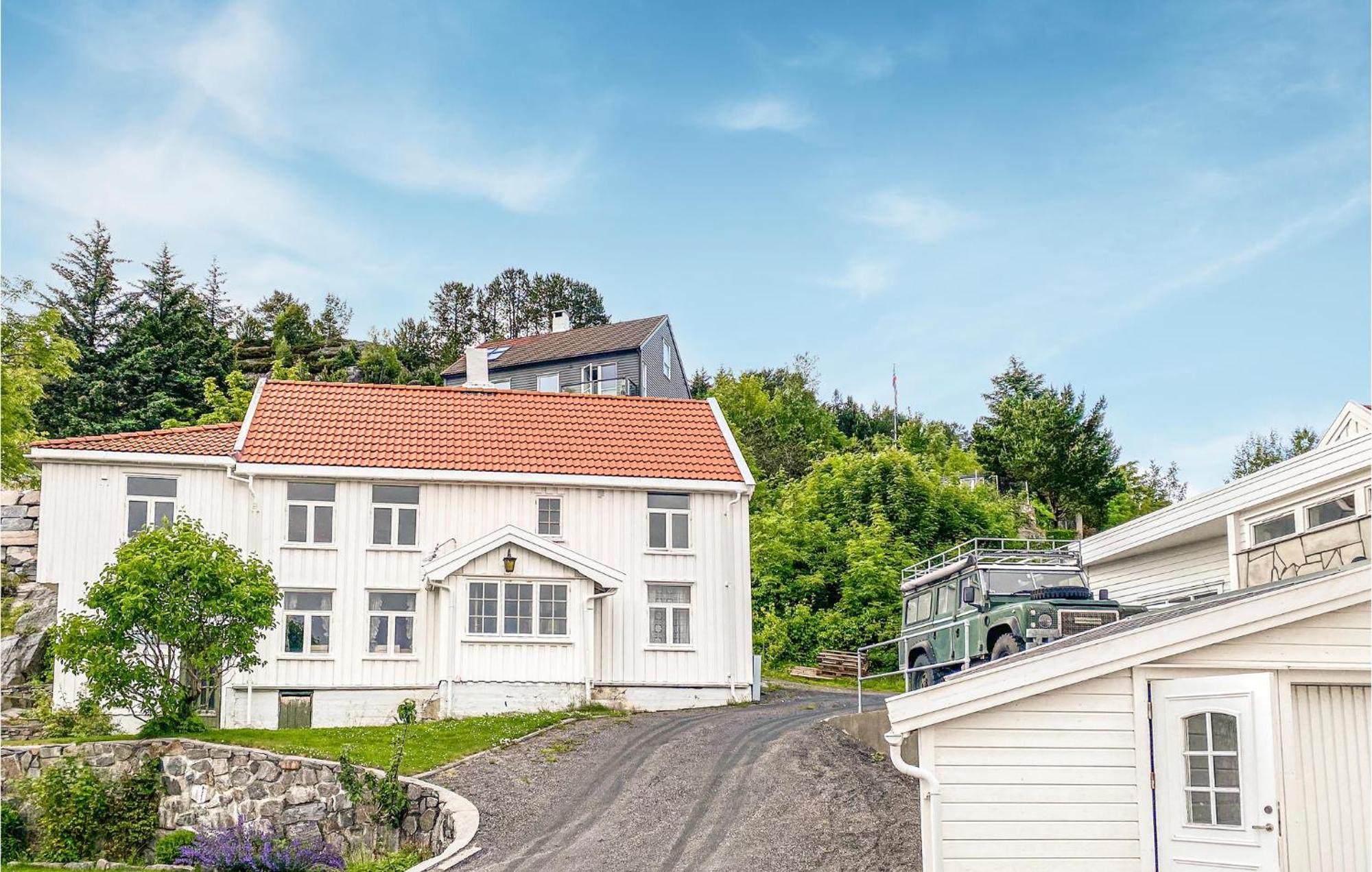 Awesome Home In Kristiansund With House Sea View Exterior foto